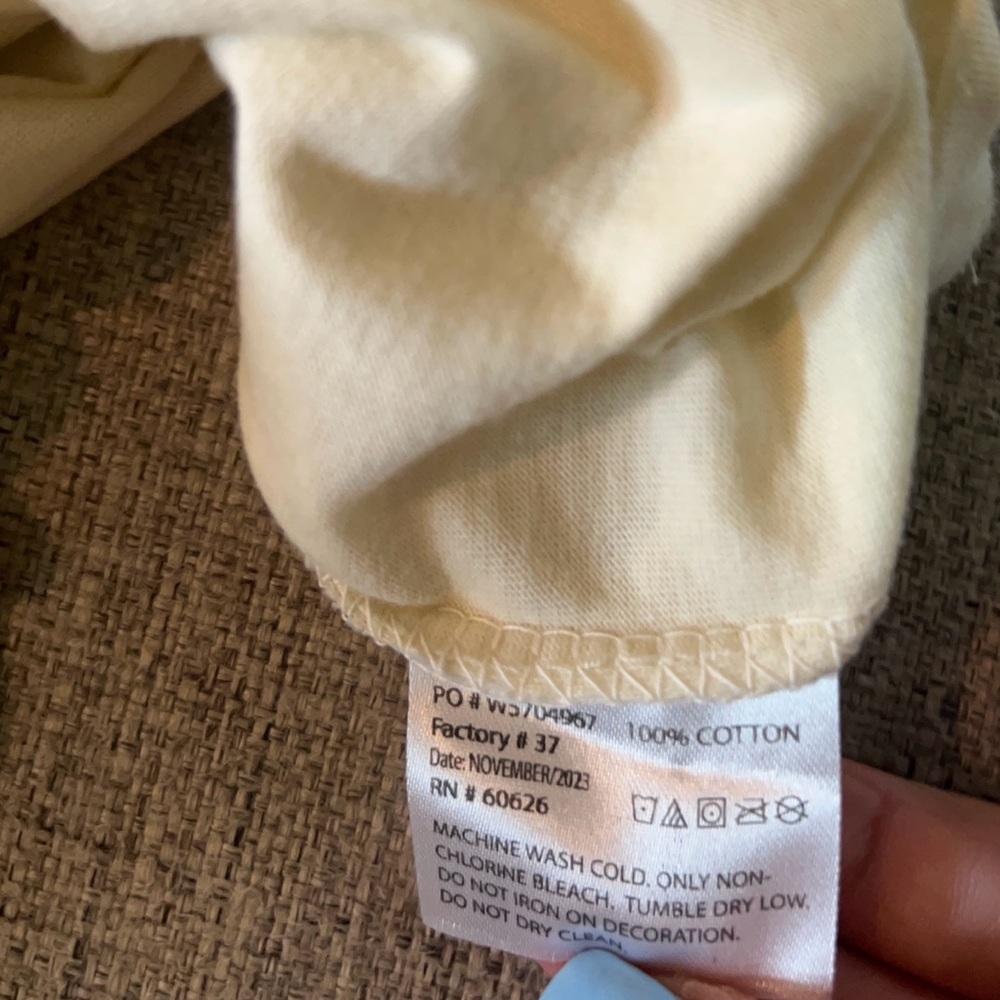 Tilly's Cream Short Sleeve Tee Classic Style - Picture 5 of 5